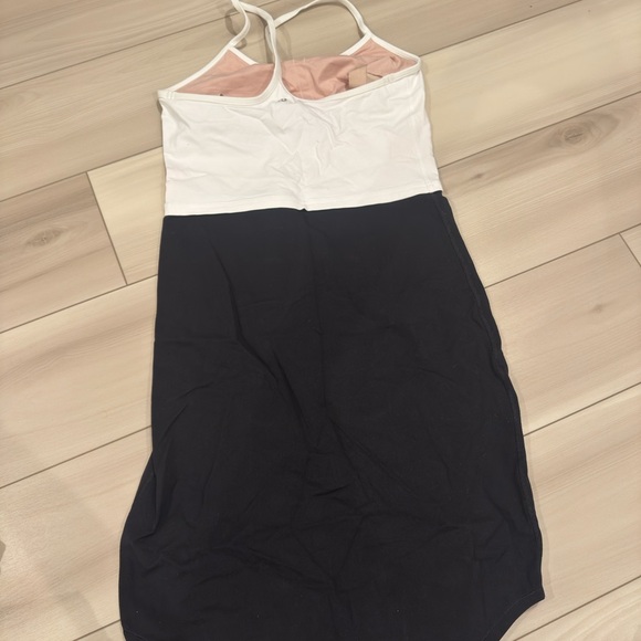 lululemon athletica power y dress - Picture 2 of 3